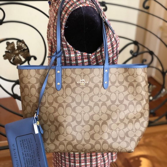 3pcs Coach floral reversible Tote&wristlet&wallet - Picture 7 of 8